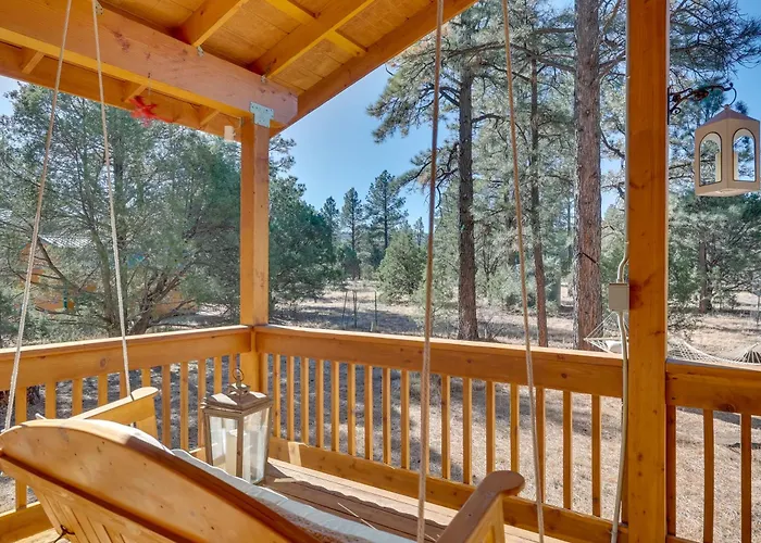 Holiday home Dog-friendly With Wraparound Porch! Nutrioso